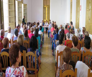 Los alumnos de educación permanente inauguran el curso en sus nuevas instalaciones