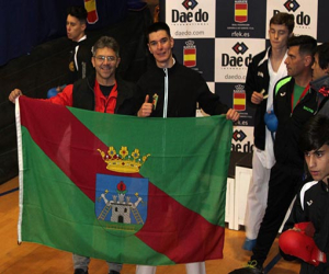 Silverio Gálvez medalla nacional de karate