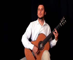 El guitarrista Josué Fonseca este viernes, día 22 de diciembre, en Alhama