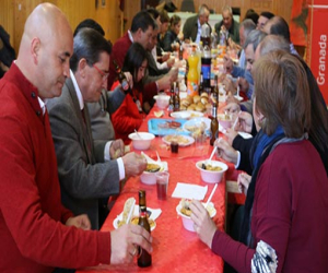 Los socialistas de Alhama despiden el año con una comida “en familia”