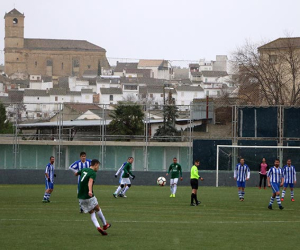 Victoria en el derbi bajo la lluvia