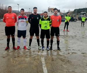 El Jayena CF vence al Escóznar y sigue en la carrera por el ascenso