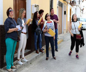 El jurado del concurso de Alhama y Buenavista ‘Ponte guapa’ recorrieron las viviendas inscritas