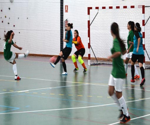 Debut con una gran victoria del sénior femenino ante Adra