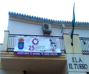 Pancarta contra la violencia de género en El Turro