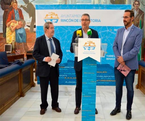 Andrés García Maldonado presidente del jurado del segundo certamen de relato corto en homenaje a Gloria Fuertes