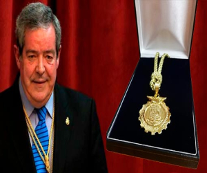 Andrés García Maldonado, medalla de oro de la Cámara de Comercio de Málaga