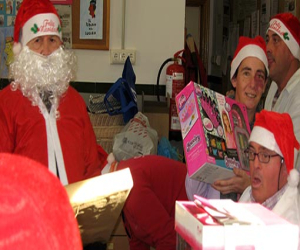 Papá Noel se pasó por el centro ocupacional