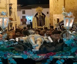 Arenas del Rey participó en las procesiones del Vía Crucis de Alhama