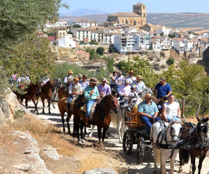 Jóvenes y caballistas de La Elevada dan alegría a la Romería de Alhama, 2019