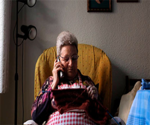 Los Servicios Sociales Comunitarios informan a las personas mayores que estén solas