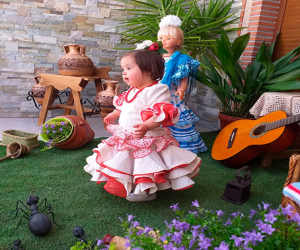 Con 50 cruces Jayena celebra el día de la Cruz como antes nunca lo había hecho