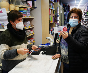 La campaña “Esta Navidad yo compro en Alhama 2020” se pone en marcha