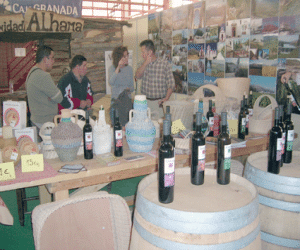 El estand de Mancomunidad de la Comarca de Alhama acapara la atención de visitantes