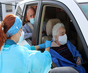 228 mayores de nuestra comarca recibieron la primera dosis de la vacuna Pfizer en la primera vacunación masiva