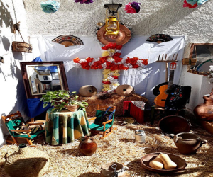 Jayena vive el día de la cruz marcado por la pandemia del Covid-19, por segundo año consecutivo, pero con sentimiento, ilusión e imaginación