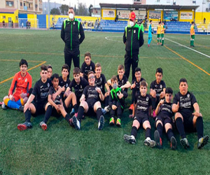 Benjamines e infantiles colorean una gris jornada de la UD Alhameña