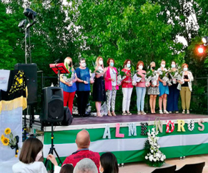 Primer homenaje en la comarca a las víctimas de la Covid-19 y a los profesionales del municipio de Fornes