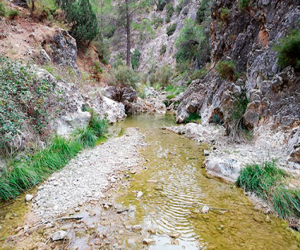 Se prohíben los recorridos a pie por el cauce de los ríos del Parque Natural Sierras de Tejeda Almijara y Alhama