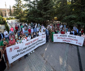 Alcaldes y portavoces socialistas de Granada reclaman a la Junta soluciones "urgentes e inmediatas" para la sanidad