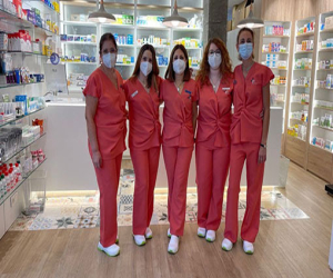 La farmacia Fuentes se trasladó a la plaza Duque de Mandas