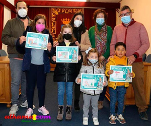 Entregados los premios a los ganadores del X concurso de postales navideñas