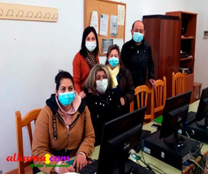 El alumnado del CEPER Alhucema recibe un taller sobre “Herramientas digitales para el empleo”