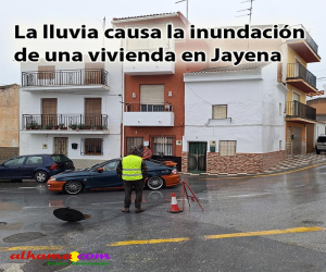 La lluvia causa la inundación de una vivienda en Jayena