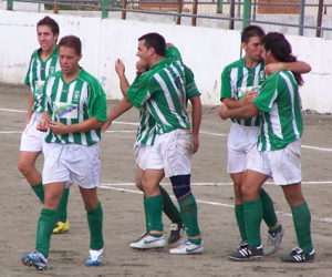 La UD Alhameña recobra la confianza en sí misma