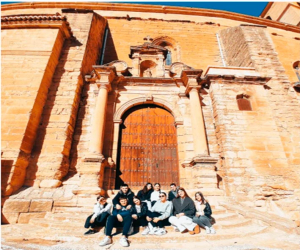 La JUVENTUD de Alhama en pie por su PATRIMONIO