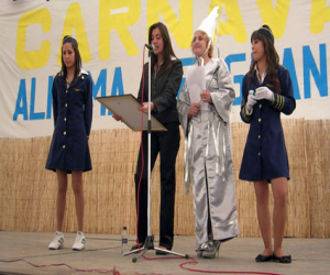 Juana Olmos ofreció un pregón mitad en prosa, mitad en verso