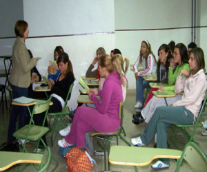 Presentación del Centro de Información Juvenil de Alhama en el IES