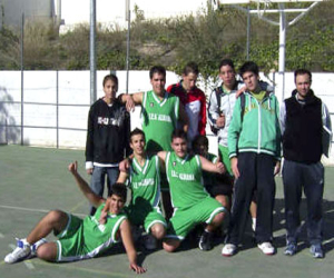 El campeón cae ante un buen IES Alhama