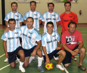 Los Latinos logran su primera victoria ante Al Dente–Cubo