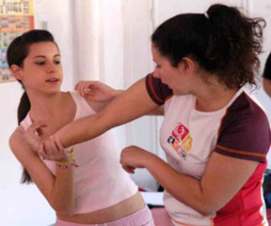 Clase gratuita de defensa personal para mujeres