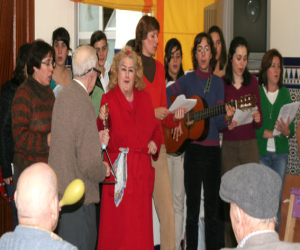 Los mayores de la residencia disfrutaron de los villancicos