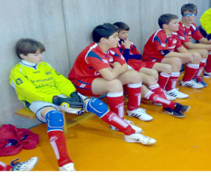 Alhama-2000: El benjamín golea y el infantil es goleado