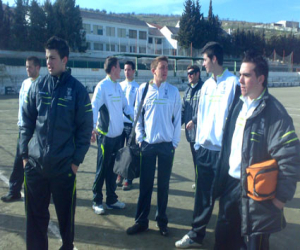 La UD Alhameña se complica la permanencia