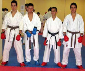Los karatecas alhameños superan las pruebas de la selección
