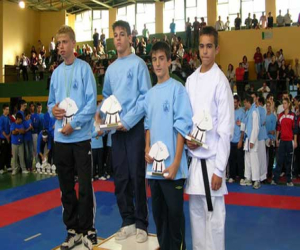 Granada juega un buen papel el campeonato de Andalucía cadete, junior y sub 21 de karate