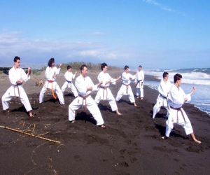 El deporte alhameño aprovechando todos los recursos naturales