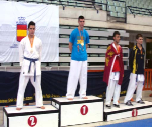 Javier Rivera, del gimnasio Ippon de Alhama, consigue un segundo puesto en el campeonato internacional en kárate