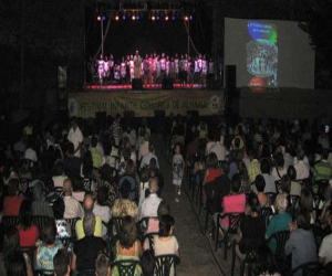 Buena acogida al primer día del tercer Festival Infantil