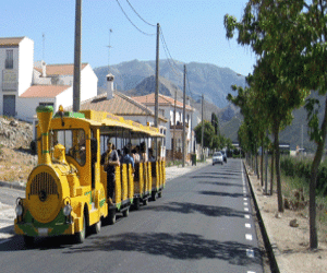 Zafarraya celebra su  feria grande con actuaciones gratuitas y atracciones a precio reducido