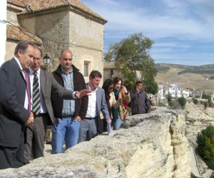 Medio Ambiente impulsará el turismo en Alhama de Granada con la declaración de Los Tajos como monumento natural