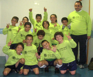 Jornada de fútbol sala pasada por agua