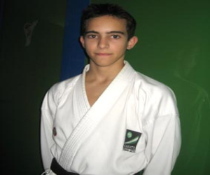 El joven Kevin Mateo participará en el campeonato nacional de kárate que se celebrará en Galicia