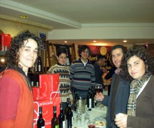 Aranzada participa en la XVIII feria de  vinos, jamón y chacinas de Huétor Vega
