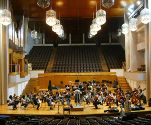 Alumnos de la Escuela de Música de Alhama asistieron a un concierto didáctico
