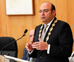 El nuevo presidente de la Diputación, Sebastián Pérez, cita a la Comarca de Alhama en su discurso de investidura